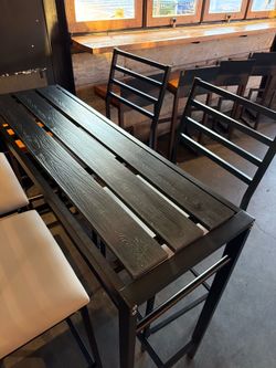 Brand new outdoor  table and chairs
