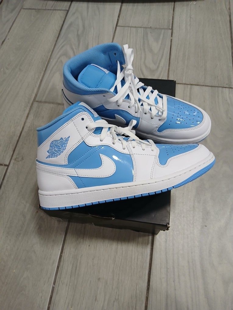 Jordan 1 Mid SE