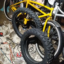 Dunlop And Maxxis Tires Used 3 Rides With Tubes