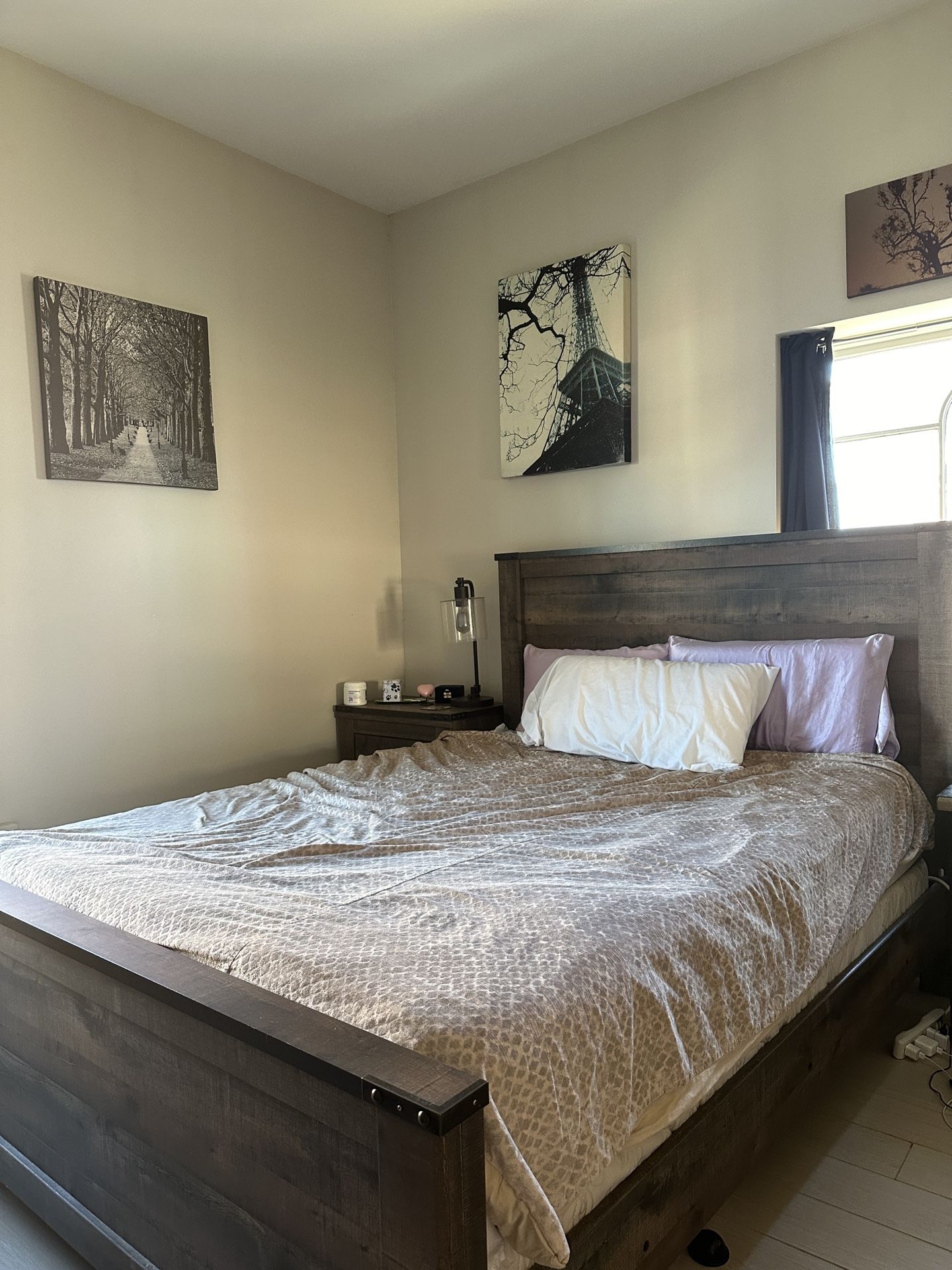 Reclaimed Wood Print Bedroom Set 