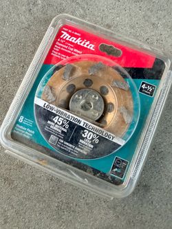 Makita 4 1/2 Diamond Cup Wheel