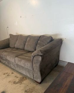 like new ashley furniture brown couch