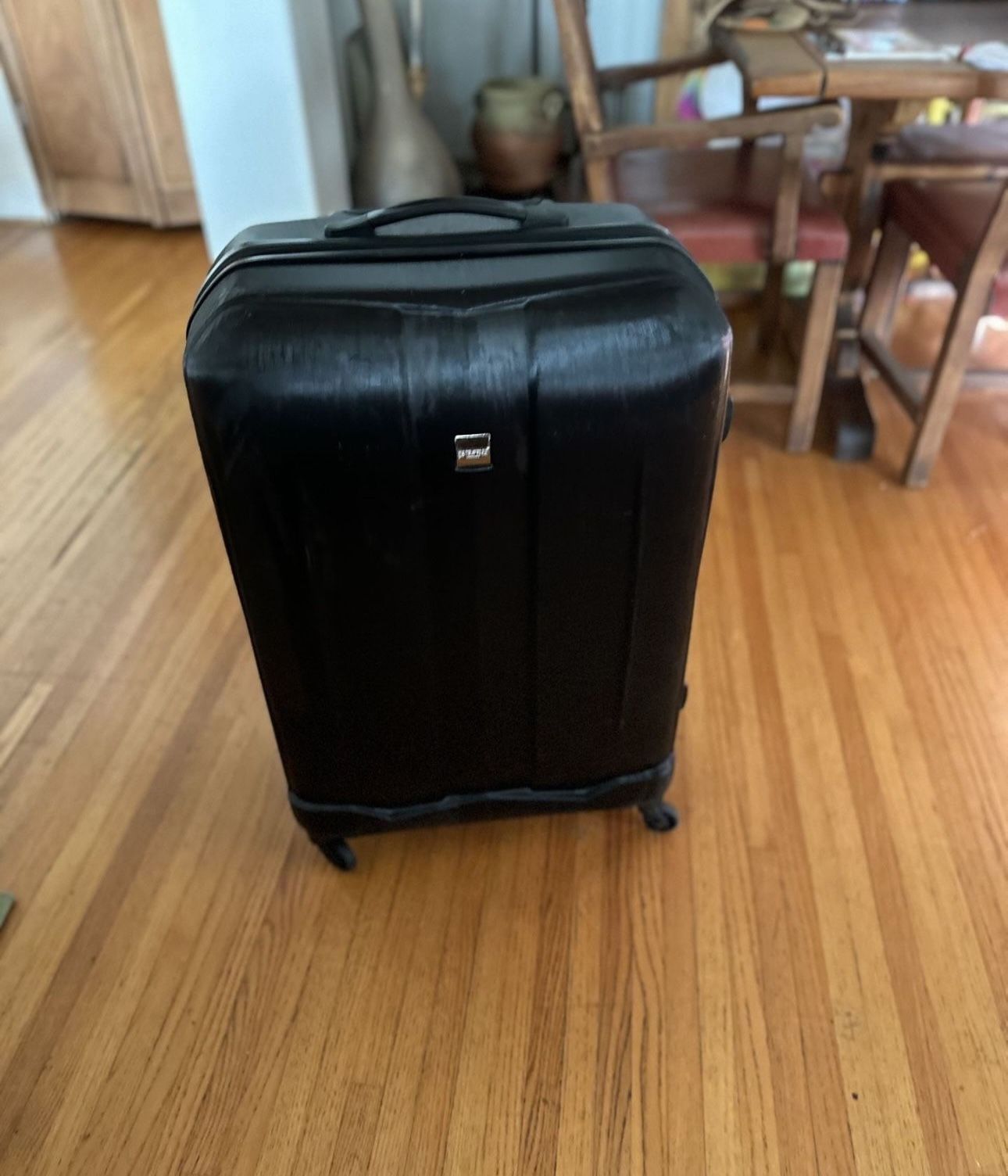 Us Traveler Luggage 28” 