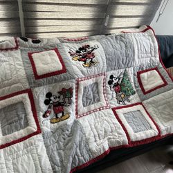Disney Christmas Quilt