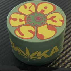 Mishka NYC Flower With Power Golden Grinder