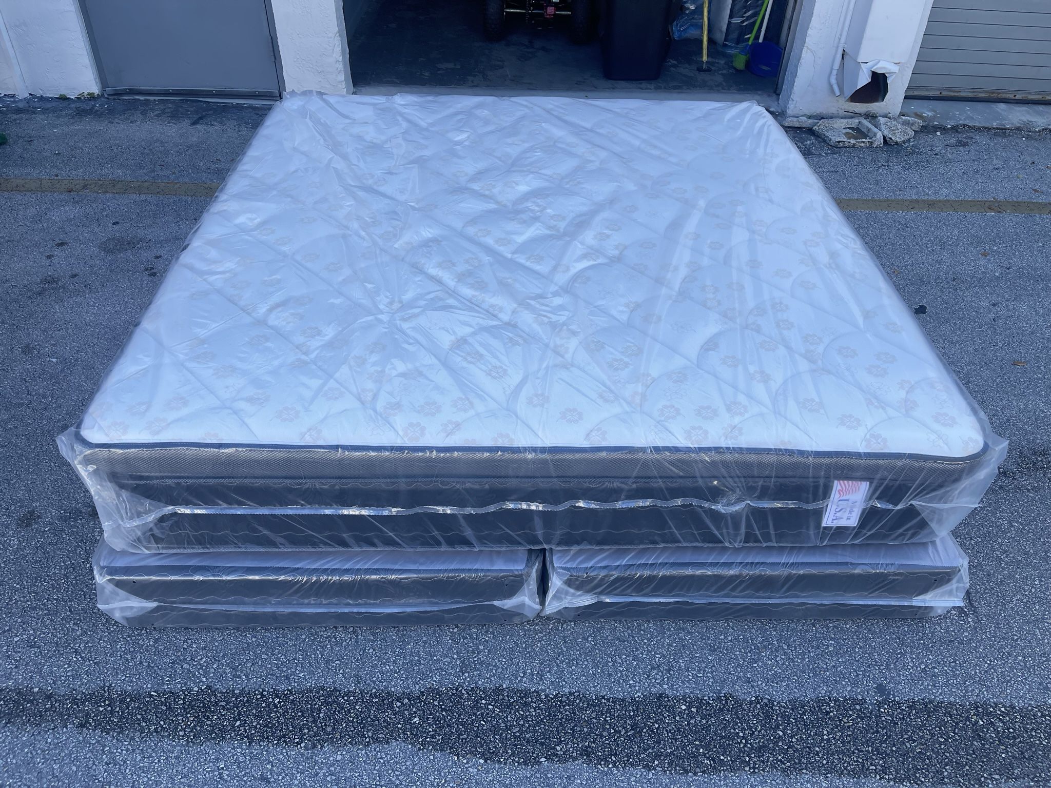 NEW MATTRESS KING SIZE PILLOW TOP WITH BOX SPRING