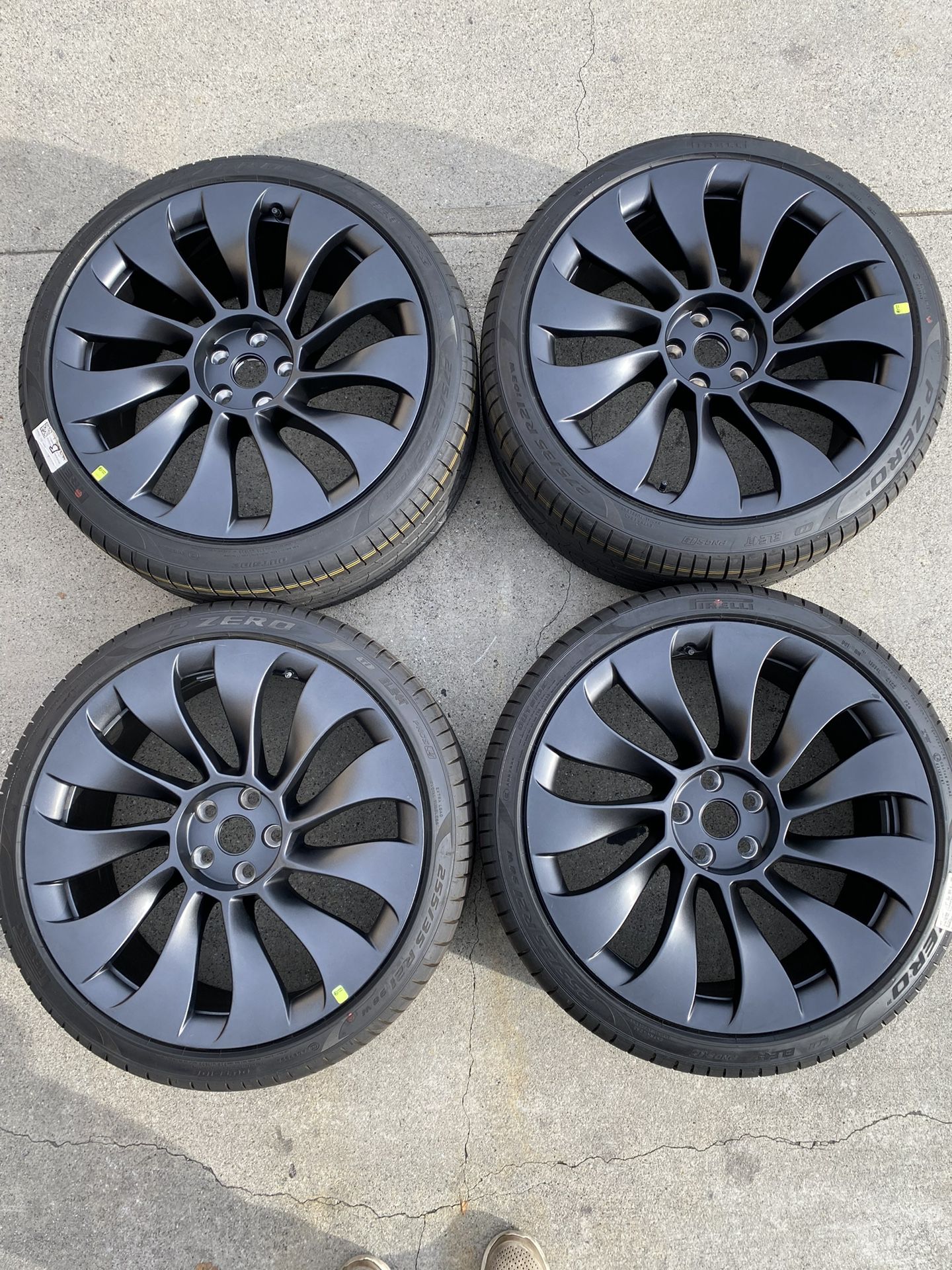 Tesla OEM  Model Y 21’ Uberturbine Rims And Tires