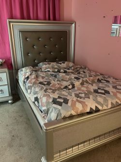 Diva 2 full size bed frame
