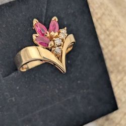 💫 ✨💍14K Gold Genuine Rubies -Diamonds Ring💎| 3.69g | Size 6✨💛
