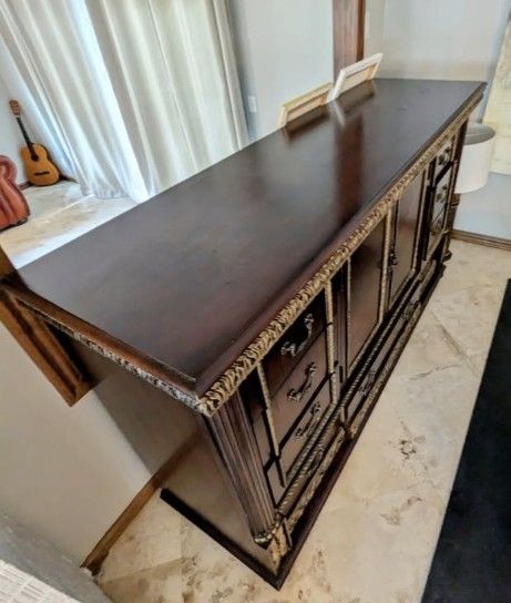 Ornate Sideboar_Buffet- Solid Wood