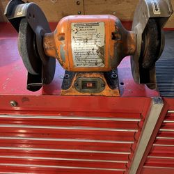Bench grinder