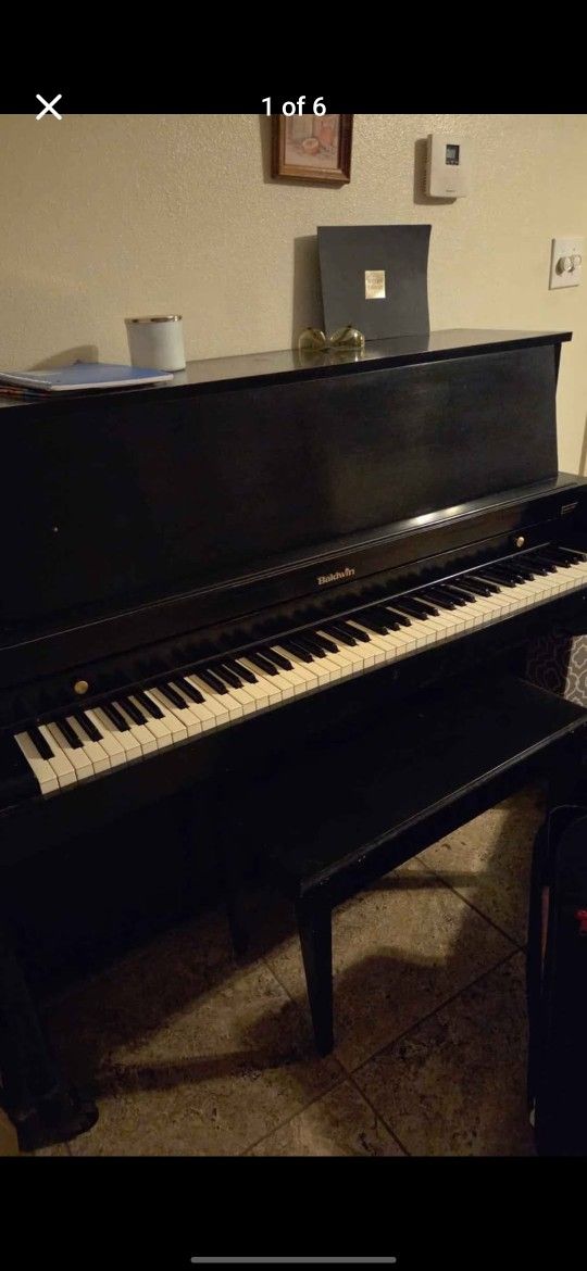 Selling My Daughter's Piano, We R Moving, Throw Me An Offer 