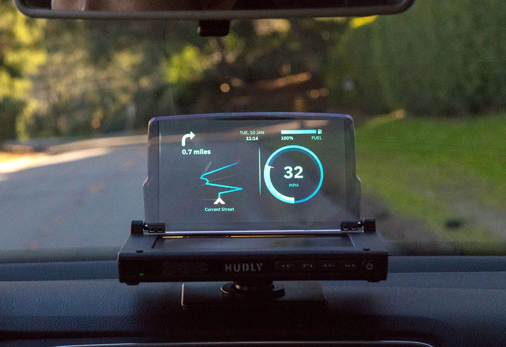 Hudly Wiresless Heads Up Display (HUD) & Bluetooth OBD2 Adapter