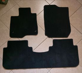 Honda 2026 CRV  carpet floor mats.