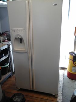 Amana refrigerator clean works great with ice maker.