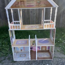 Free Doll House