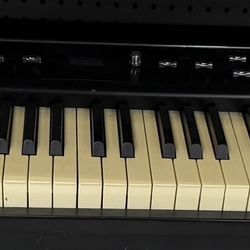 Williams Allegro 2 88-Key Hammer Action Digital Piano. 