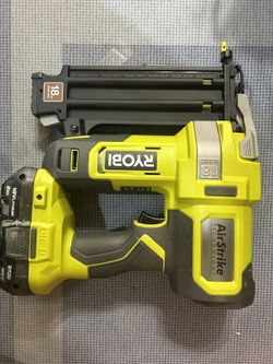 RYOBI ONE+ 18V 18-Gauge Cordless AirStrike Brad Nailer WITH battery and charger