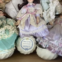 7- Porcelain Collectable Music Dolls Ribbons And Bows 