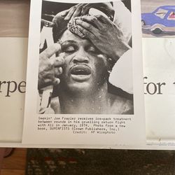 Black And White  Picture Of Smokin Joe Frazier 