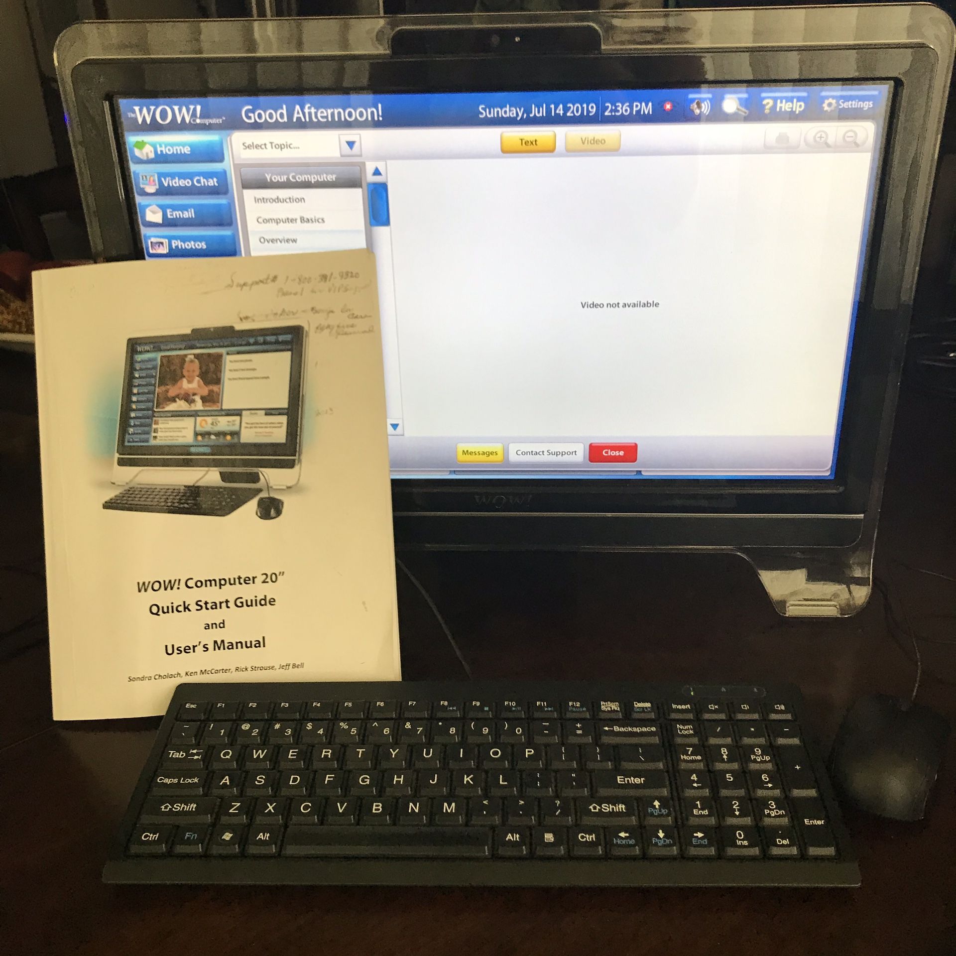 Wow! Computer 20” touchscreen desktop like new