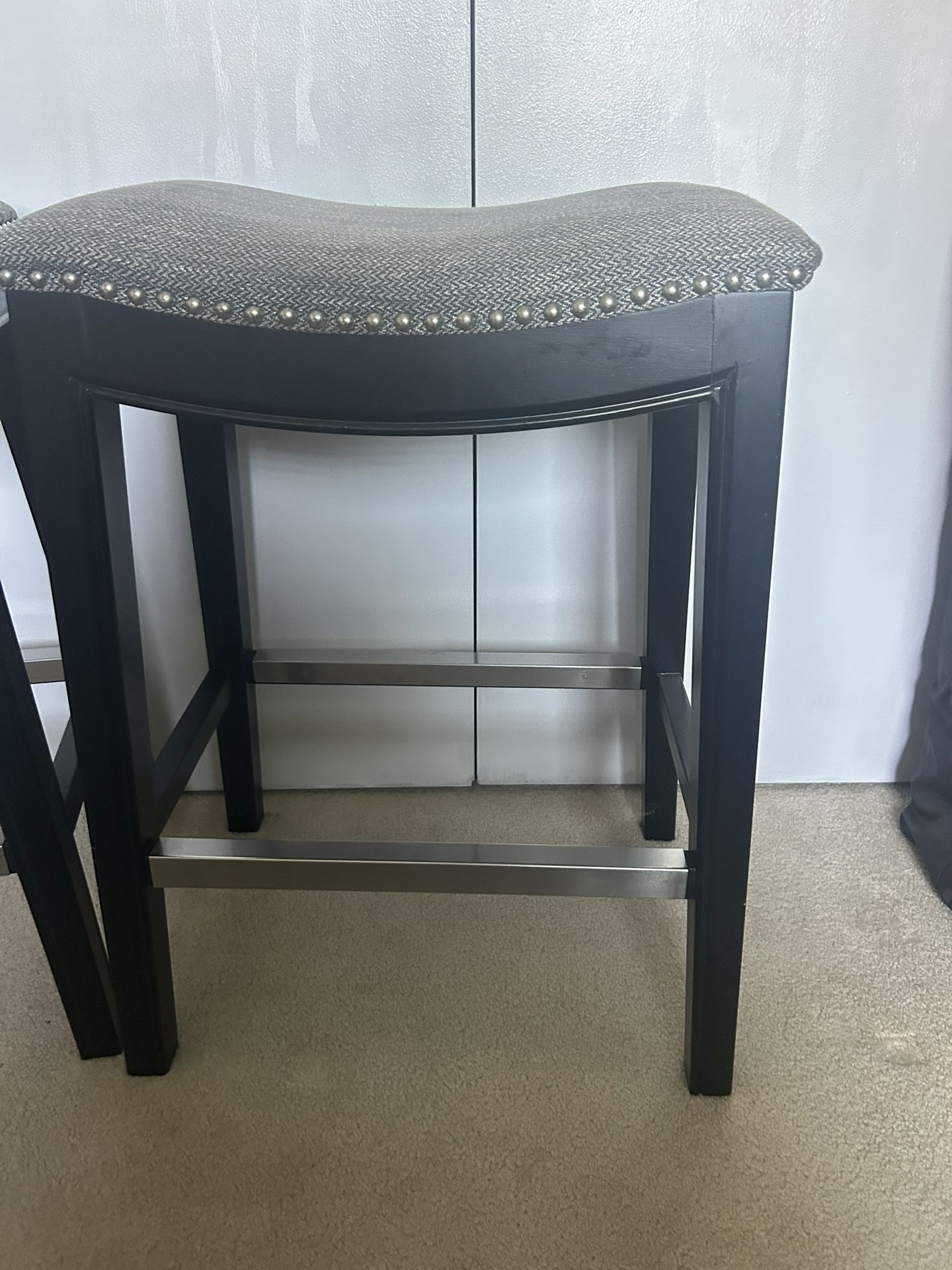 2 Bar Stools