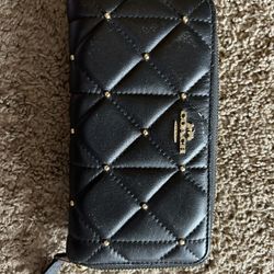 Coach-black Leather Quilted Wallet