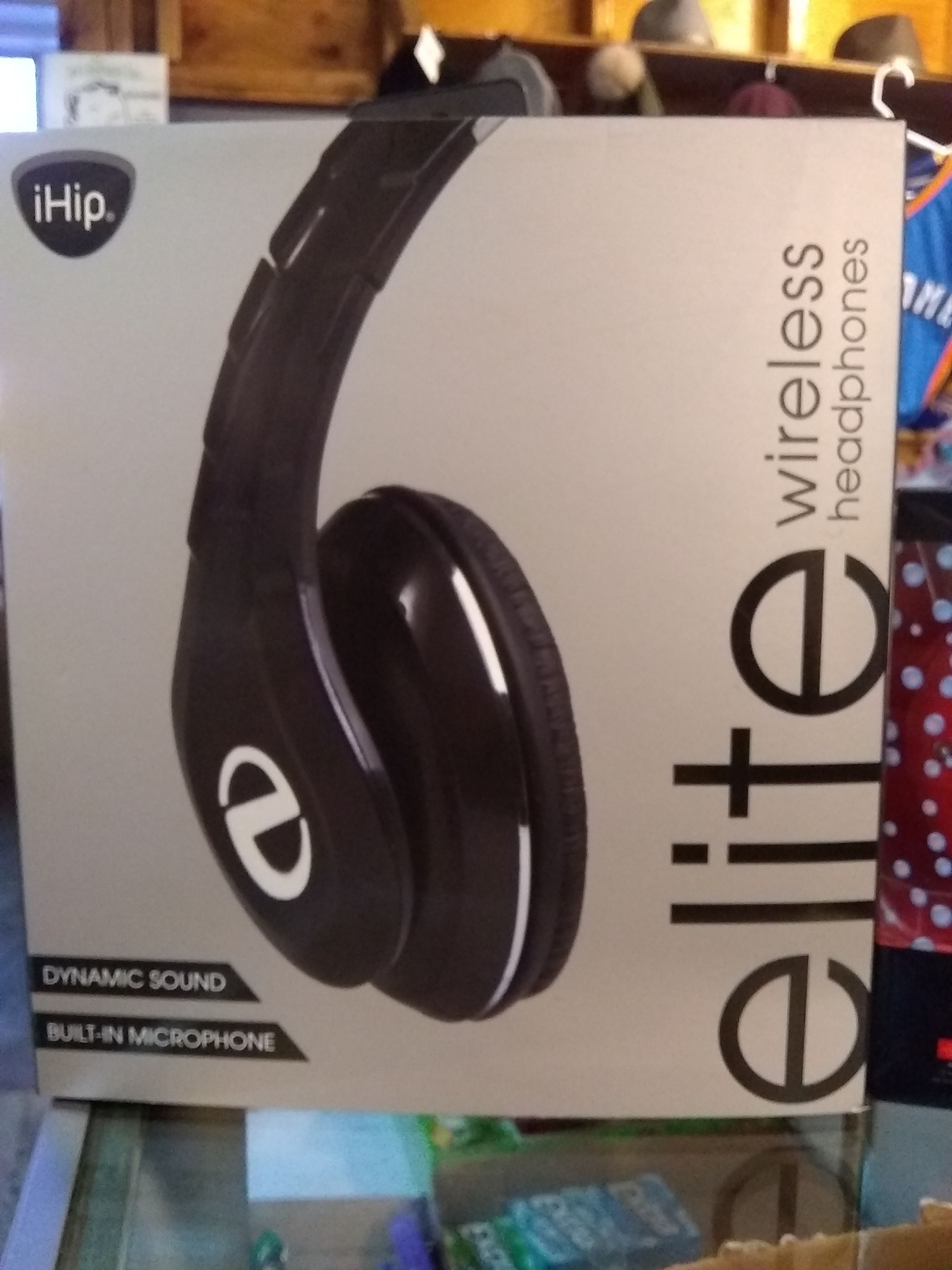 iHip Elite wireless headphones