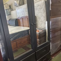 Closet 💯wood