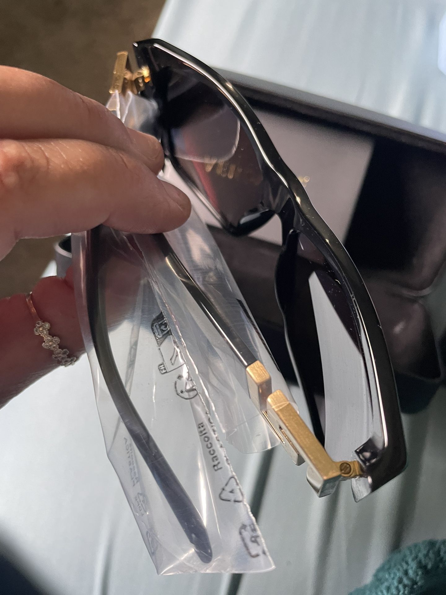Versace Women Polarized Sunglasses 🕶️
