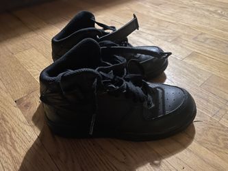 Nike Boys Basketball Shoes - Size 3