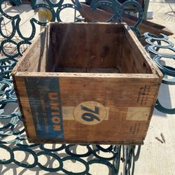76 Union Oil Of California Wood Box 