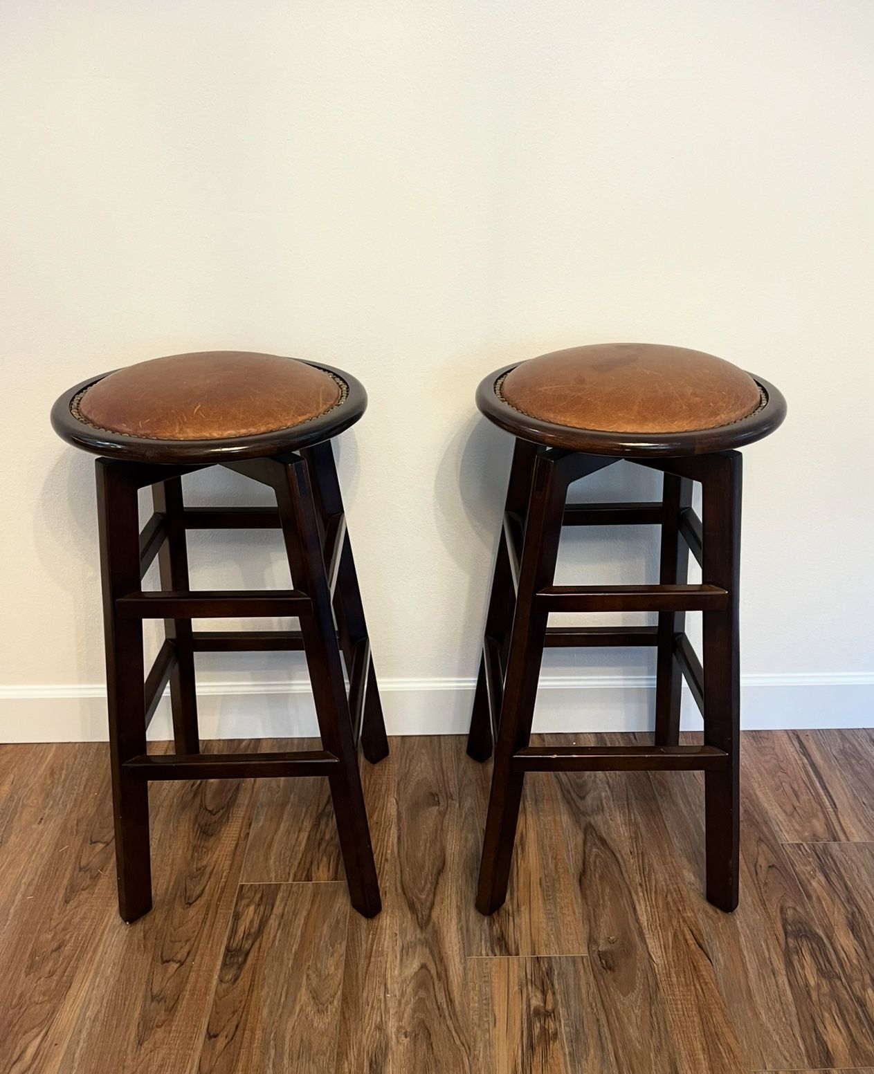 Leather Barstools (set of2)