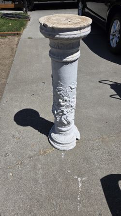 Planter Pillar