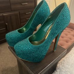 Teal Heels New Size 7