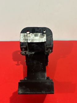 2007-14 Ford Expedition Navigator Driver's SWB Running Board REAR Left Bracket