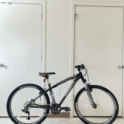 Specialized Hardrock Mountain Bike 26”