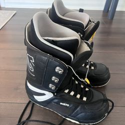 Used / Men’s Snowboard Burton Boot 