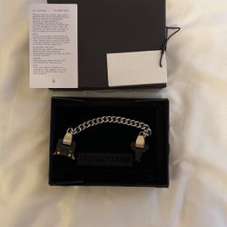 Alyx bracelet