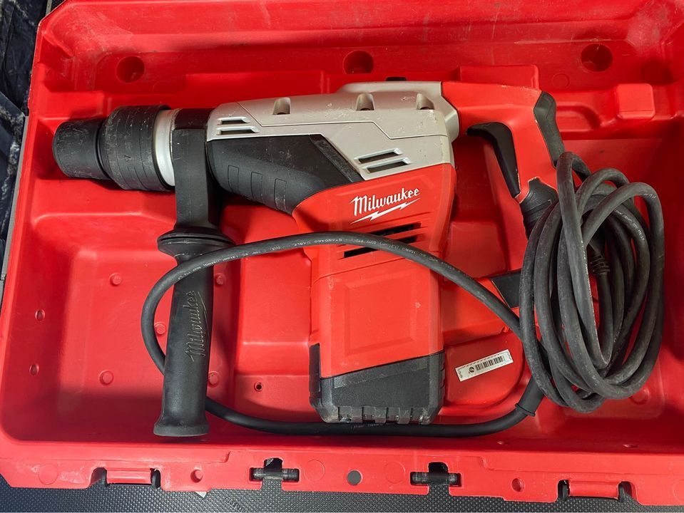 MIlwaukee 1-9/16 in. SDS-Max Rotary Hammer