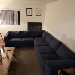 Sectional couch