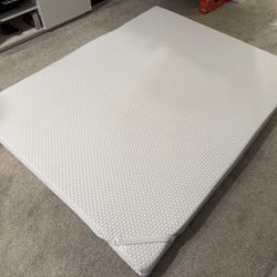 Soft Queen Size Mattress Topper