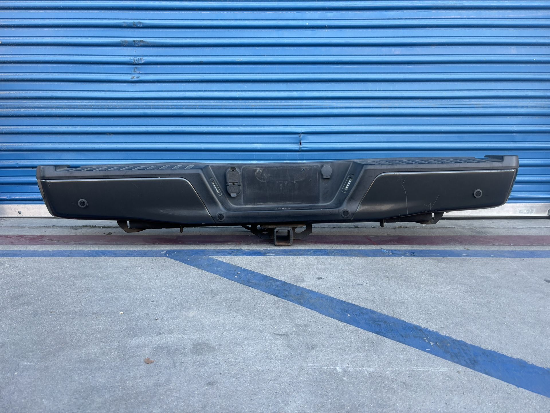 2015,2016,2017,2018,2019,2020 Ford F-150 Rear Bumper/Defensa Trasera Complete,Oem,Original Ask