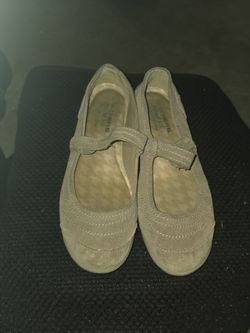 Women shoes size  7.5