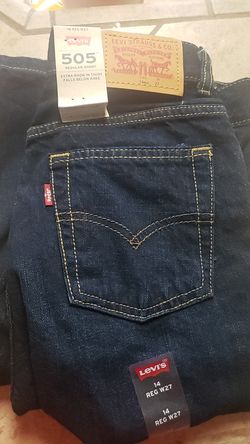 boy's Levi shorts