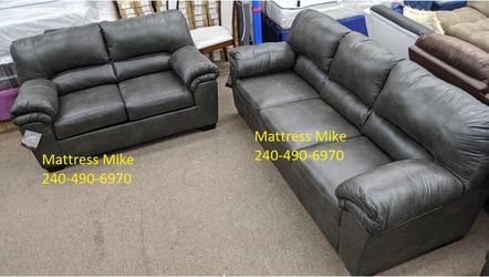 New stock Ashley Bladen slate color 2pc sofa loveseat livingroom set special