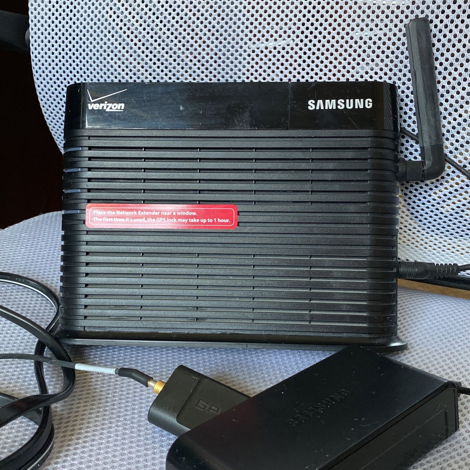 Verizon Cell Network Extender Samsung SCS-2U01