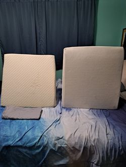 Wedge Pillows 