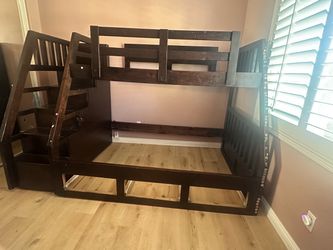 Bunk bed