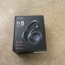 BRAND NEW H8 FIFINE HEADPHONES NEVER USED!